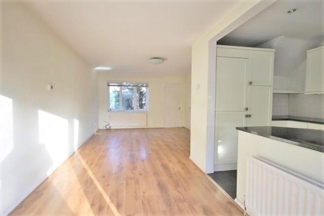 Open plan living/kit