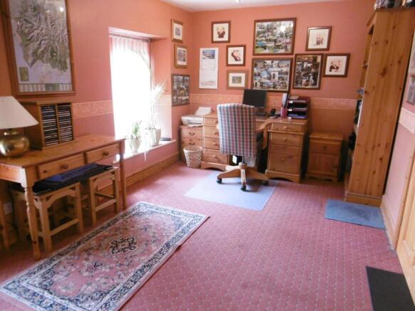 Study Room (2)