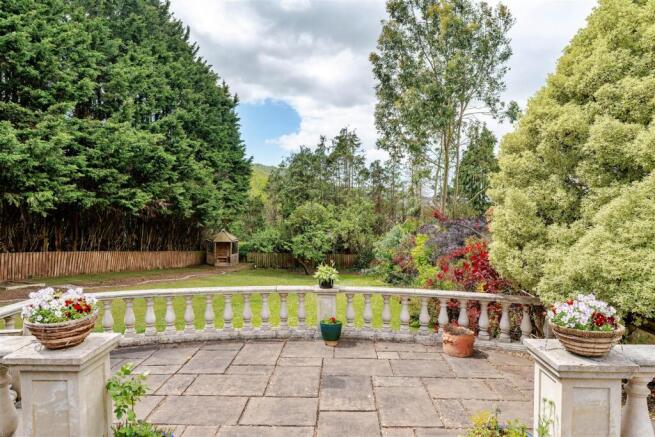 2 - garden.jpg