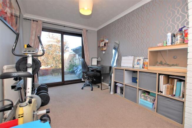 Photo 12