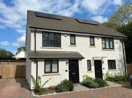 3, Field View, Cleeve BS49 4GQ