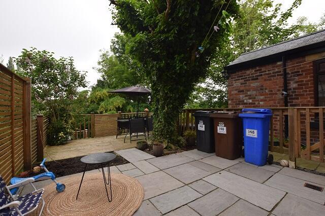 3 bed Terraced to rent Image 5