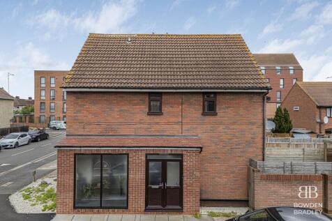 Trelawney Road, Hainault, IG6