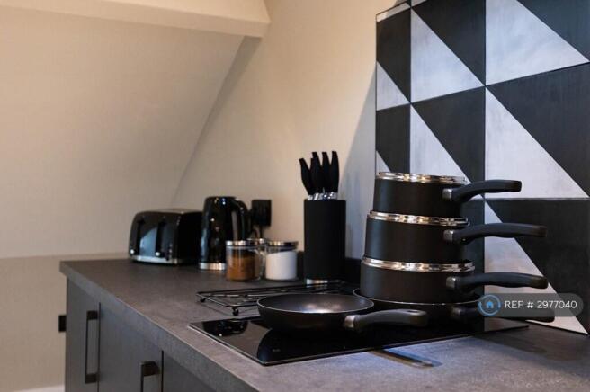 1 bed Flat to rent Image 8