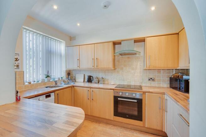KITCHEN, DINING ROOM, LOUNGE AND GARDEN ROOM