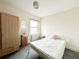 12, Kings Road, Fleet GU51 3AD