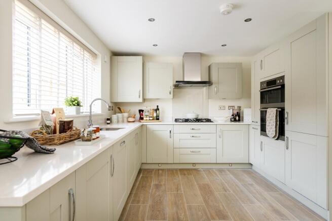 4 bed Detached for sale Image 4