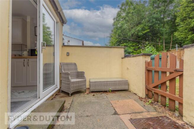 Rear Patio Garden