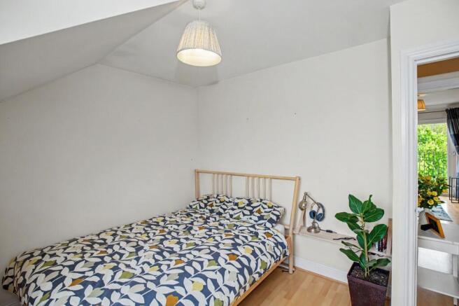 2 bed Apartment for sale Image 11