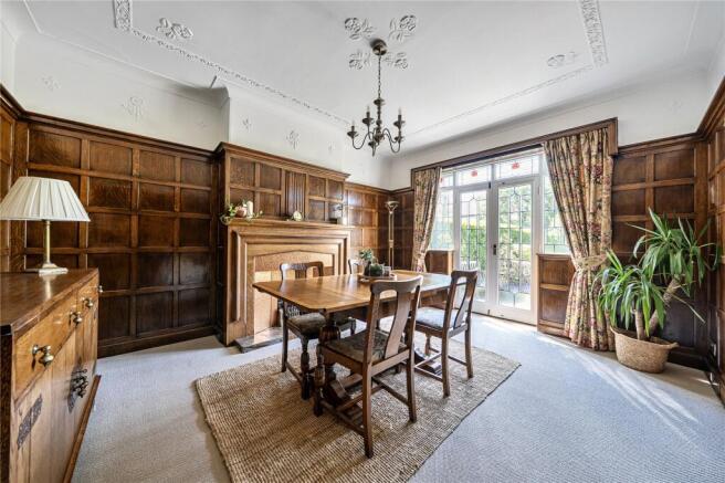 4 bed Semi-Detached for sale Image 4