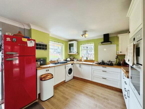 4f333a44-Kitchen.jpg
