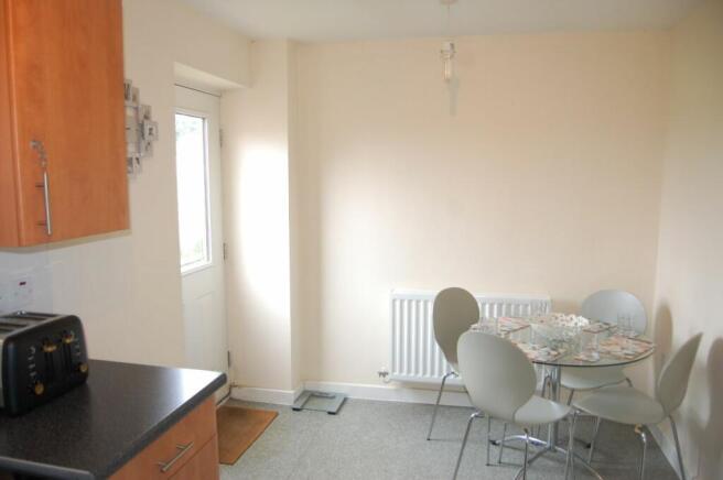 KITCHEN/BREAKFAST ROOM