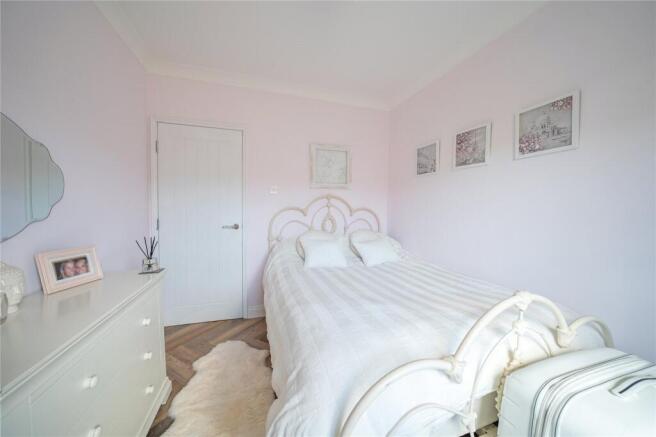 2 bed Apartment for sale Image 11