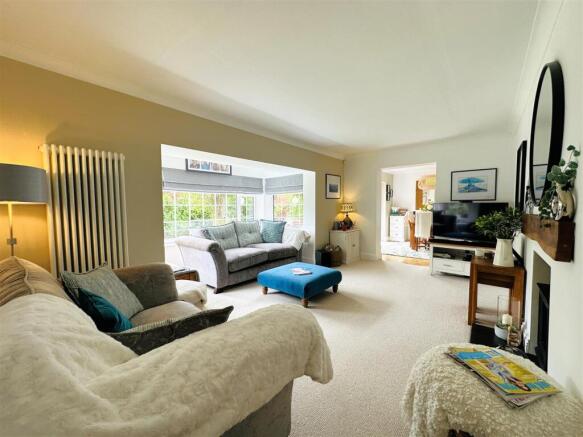 3 bed Detached Bungalow for sale Image 7