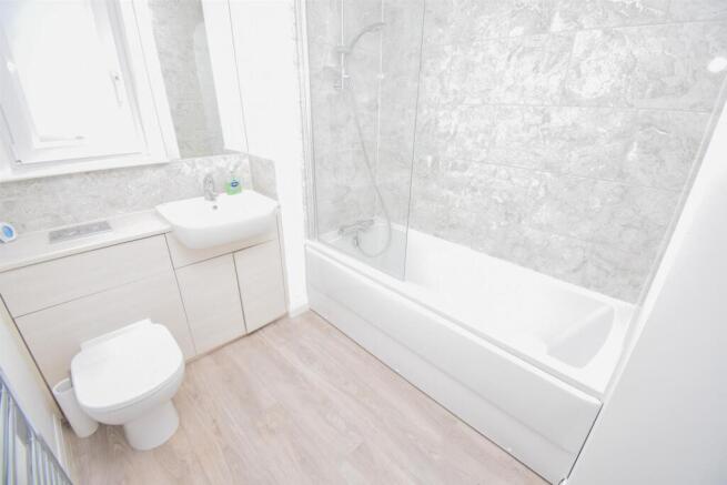 BATHROOM-2.jpg