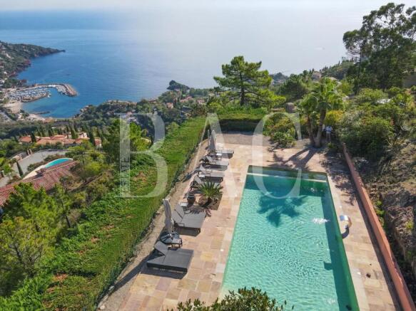 Theoule-sur-Mer-panoramic-sea-view