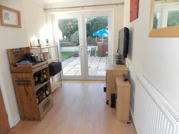 Dining Room/Bedro...
