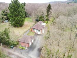 Lyndhurst, Castle Hill, Kidderminster DY11 5SH