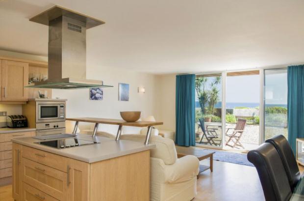 Kitchen/Lounge