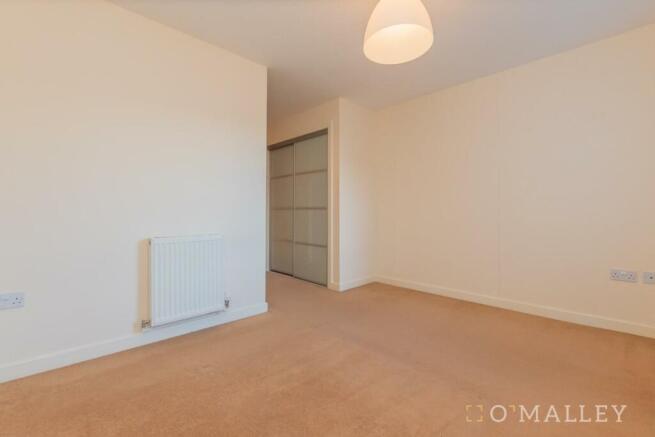 12. Bedroom 1 (2).jpg
