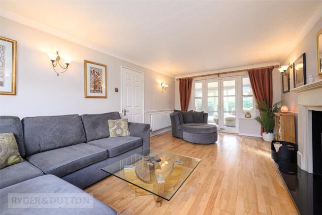 4 bed Detached for sale Image 12