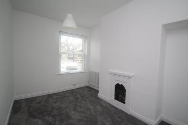3 bed House to rent Image 9