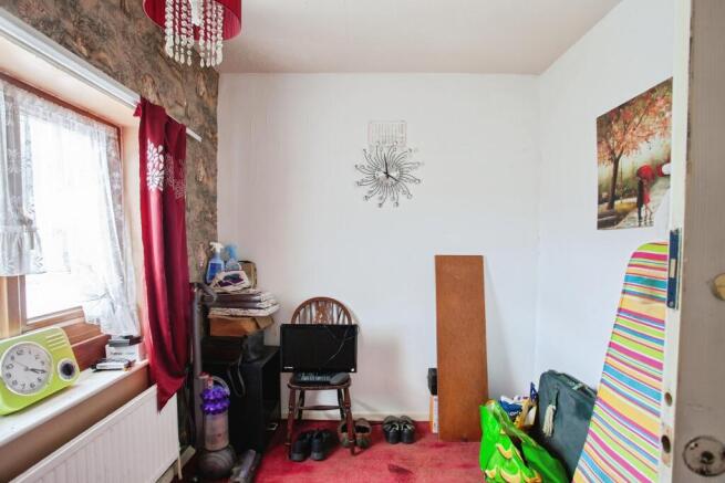 3 bed Semi-Detached for sale Image 10