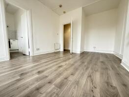 Flat 2/3, 17, Ravel Row, Glasgow G31 5EW