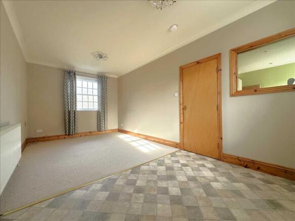 2 bed Flat for sale Image 10