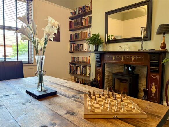 6 bed Semi-Detached for sale Image 10