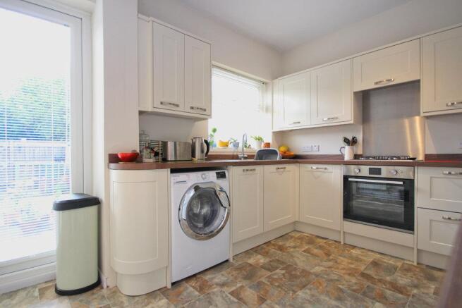 39 Millhouse Woods Lane COTTINGHAM (13)_lzn.jpg