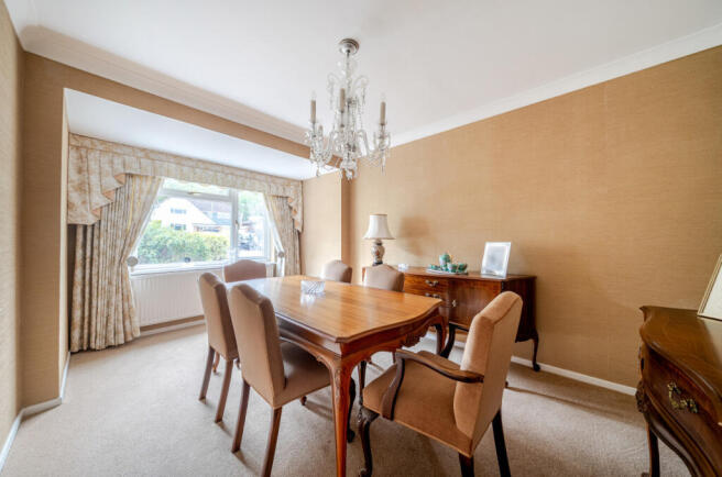 1446392-19-69e273...