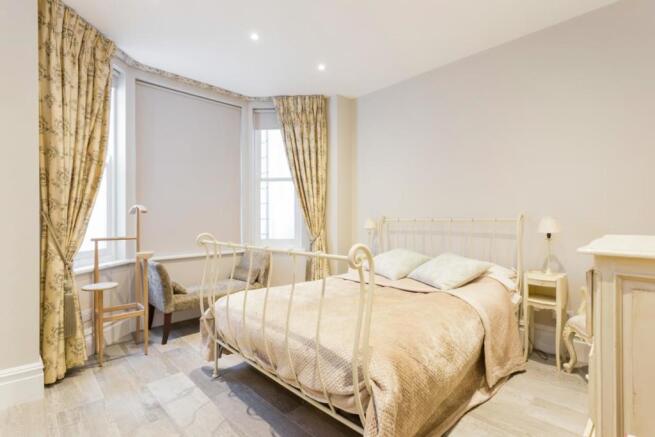 Burlington Gardens, W4 - FOR SALE