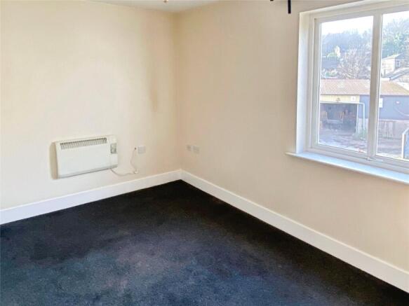 2 bed Apartment for sale Image 4