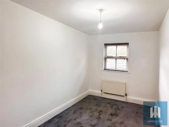 2 bed Apartment to rent Image 6