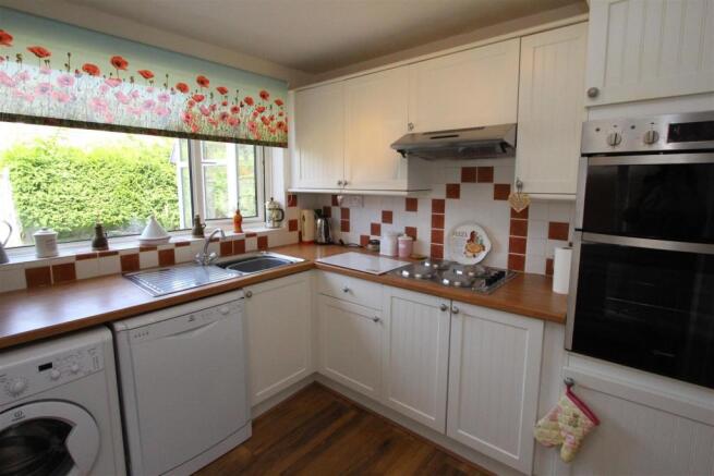 87 St Davids Drive 015.JPG