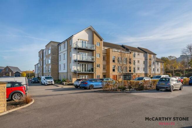 8628071-exterior12.jpg