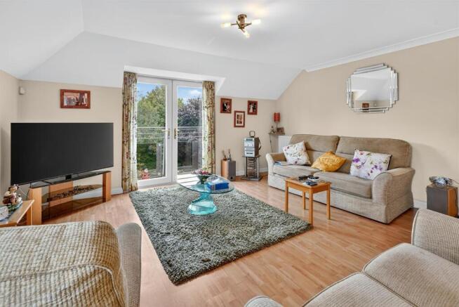 2 bed Apartment for sale Image 6