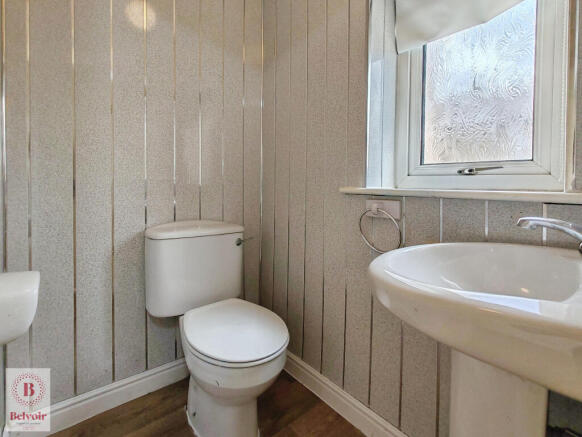 2 bed Terraced to rent Image 7