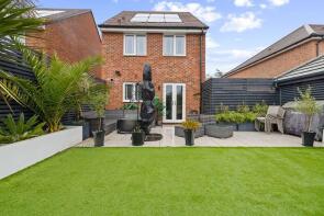 17, Waxwing Walk, Chichester PO20 2NA