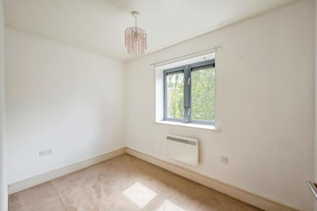 2 bed Flat for sale Image 4