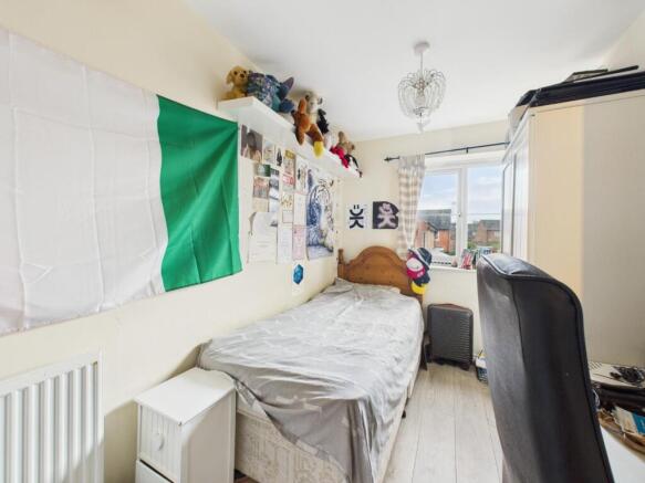 3 bed House for sale Image 11