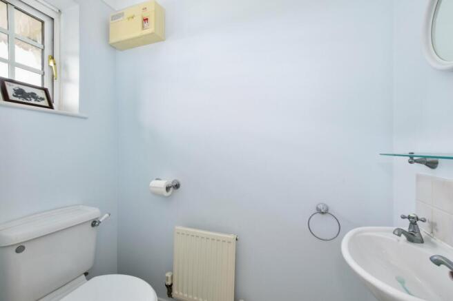 Downstairs Guest Wc