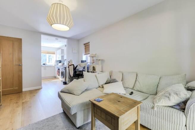 8 bed Flat for sale Image 4