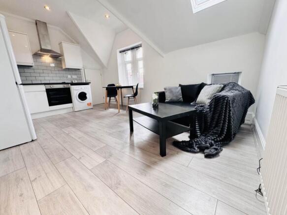 Lounge / Kitchen