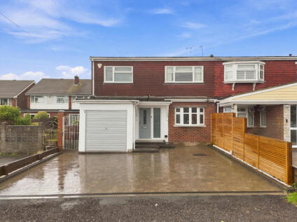 Golden Manor Drive, Benfleet, SS7