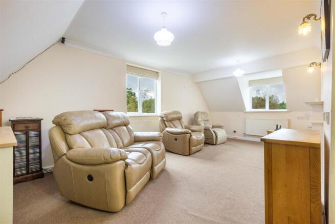 14 Silvermead Court 10.jpg