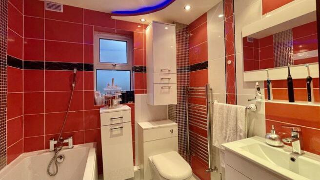 Photo 10