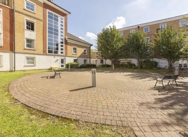 6 Courtyard