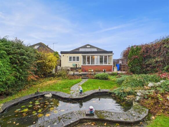 3 bed Detached Bungalow for sale Image 10